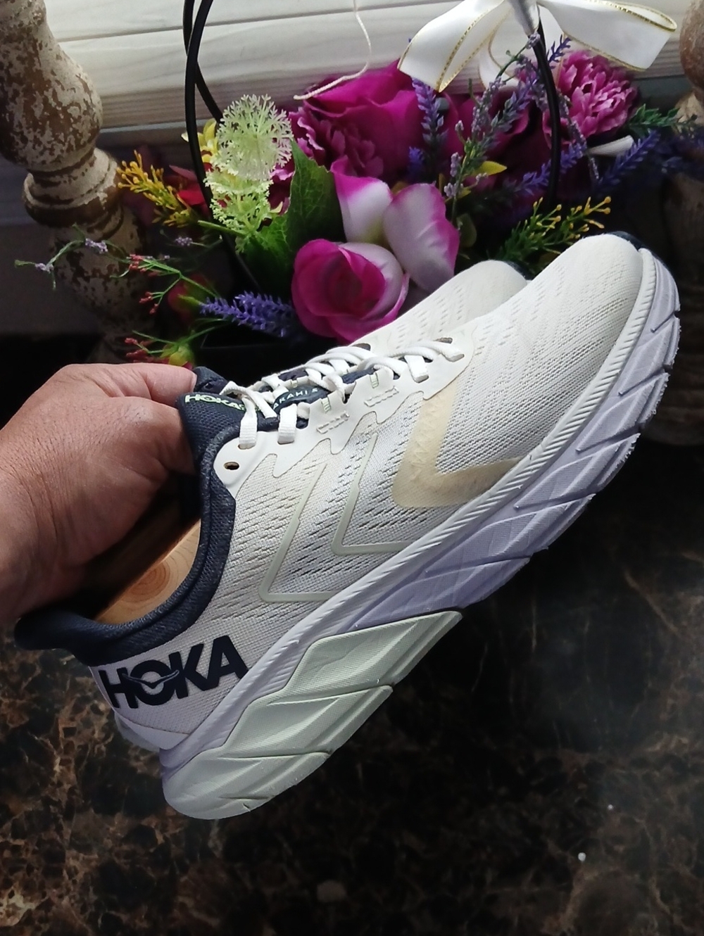 Hoka One Arahi 5 Comfort/Athletic Medical Field Shoes Size 8 5 for Women - Picture 7 of 12